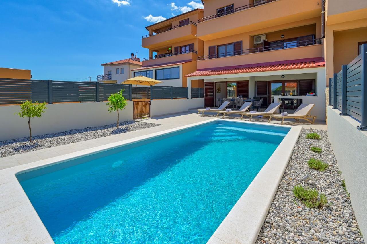 Apartment Zala With Private Pool Ližnjan Dış mekan fotoğraf